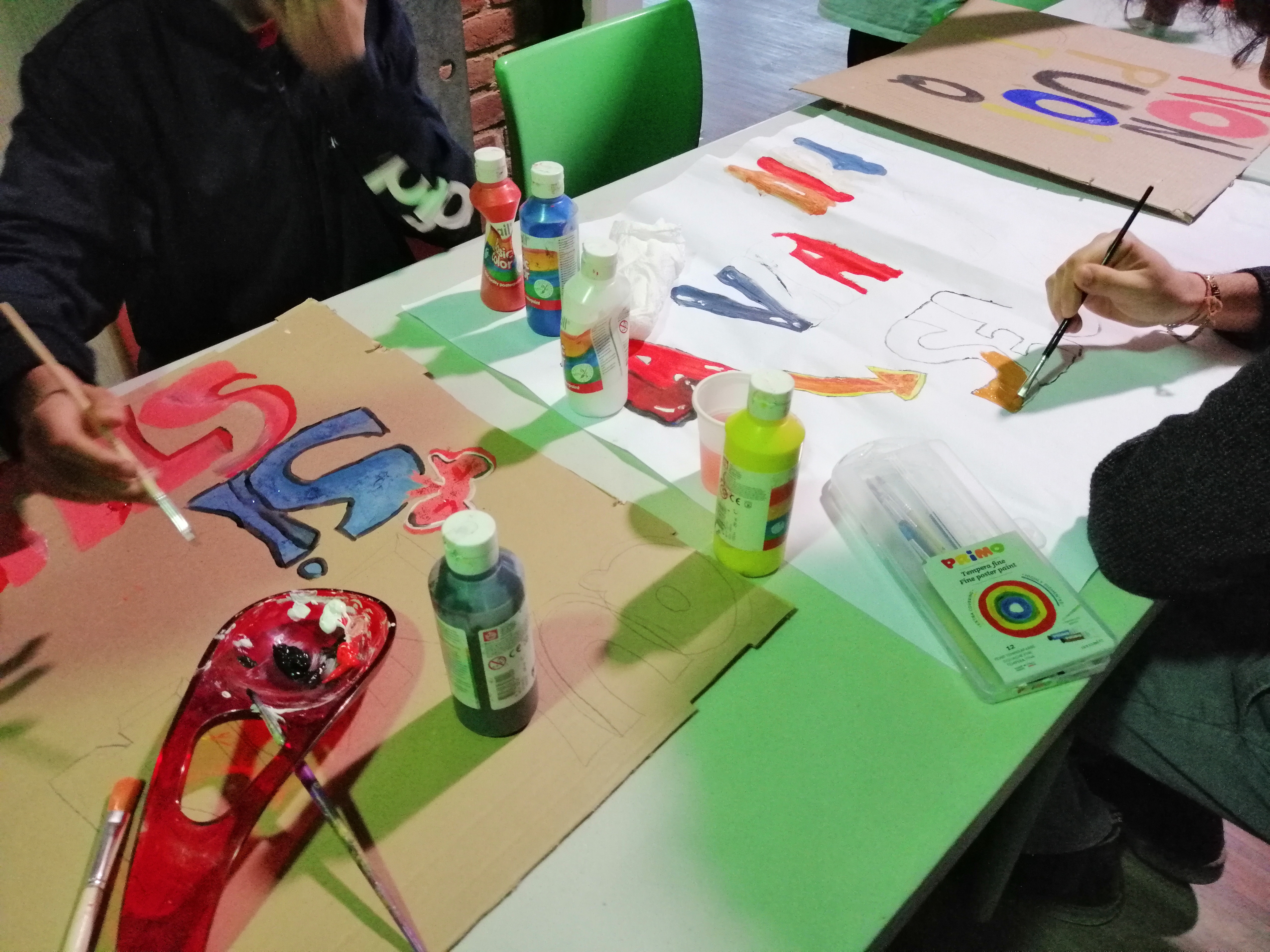 Supporto compiti per il doposcuola presso Cascina Roccafranca — MAIS - Movimento per l'Autosviluppo, l'Interscambio e la Solidarietà